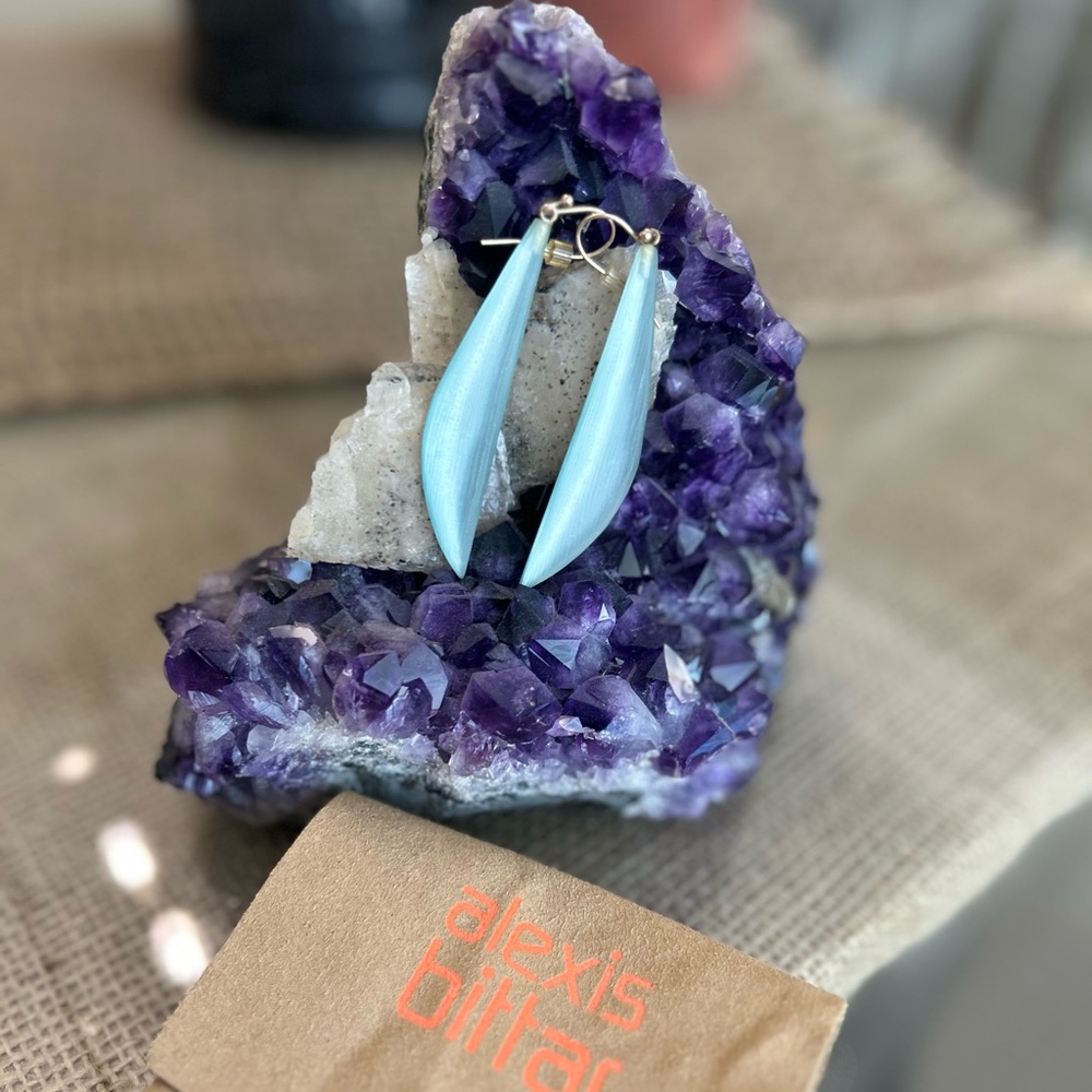 Lucite Sliver Wire Earring- Blue